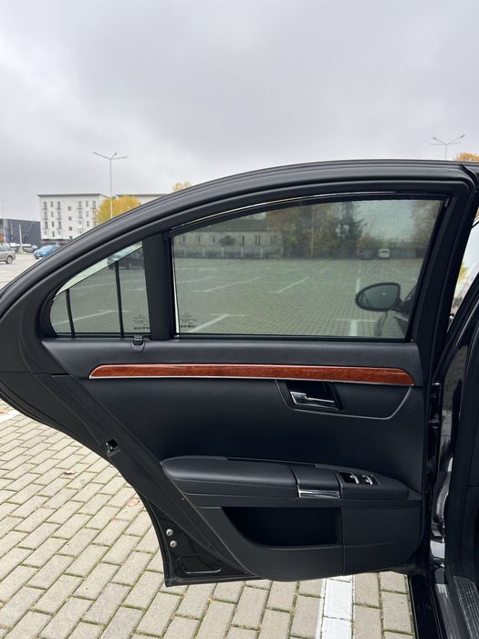Дизельний w221 Mercedes-Benz 2008 року