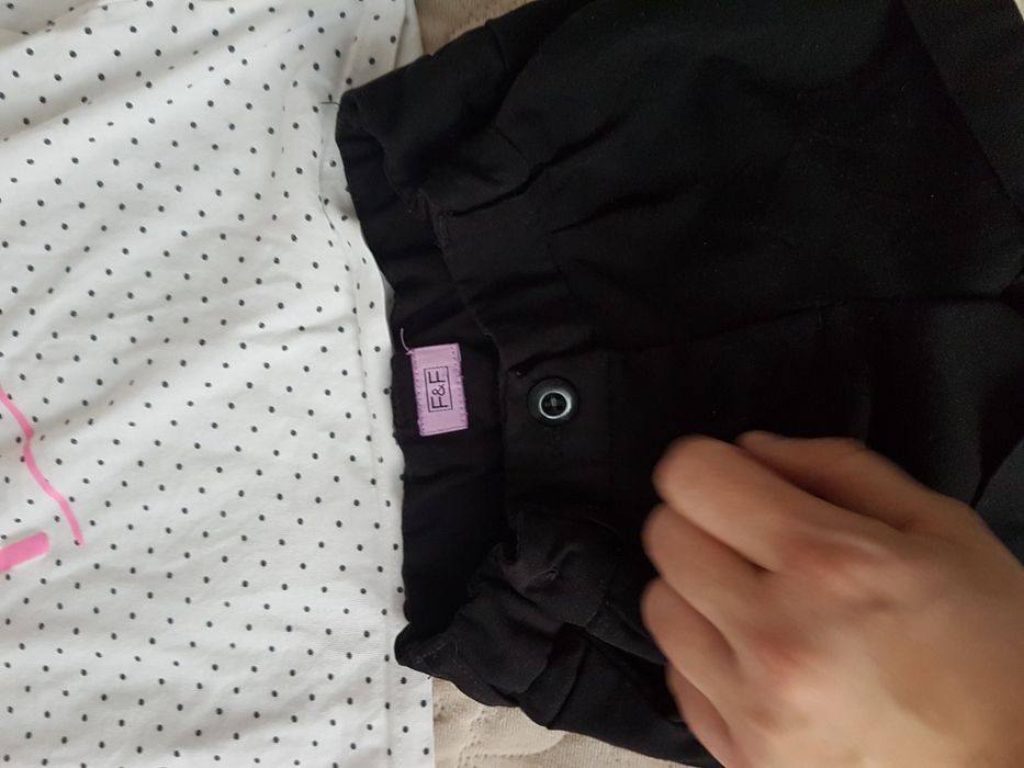 98 Zestaw koszulki+spodenki