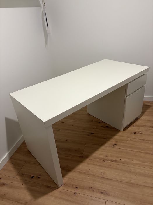 Secretaria IKEA MALM branca como nova!