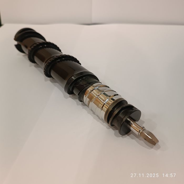 Шнек для соковитискача Philips HR1945, HR1946, HR1947, HR1949