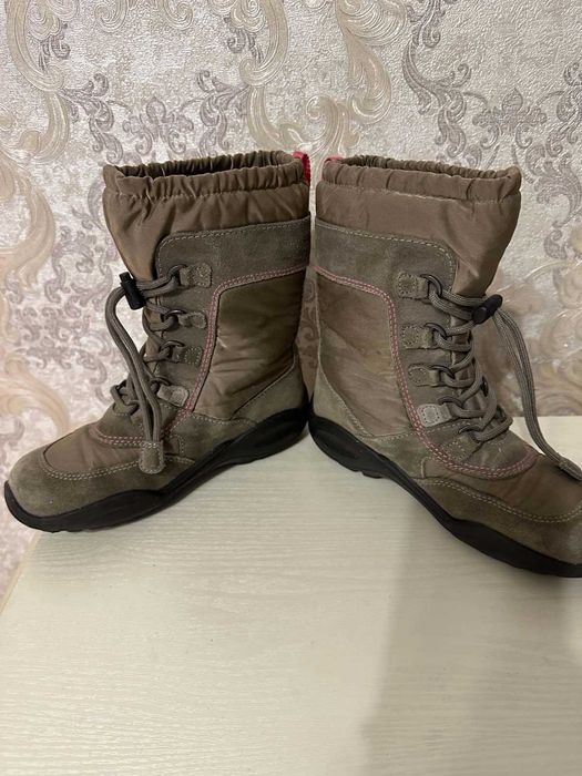 Продам зимові сапожки для дівчинки,  ECCO