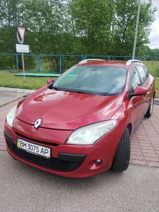 Продав Renault Megane 2011