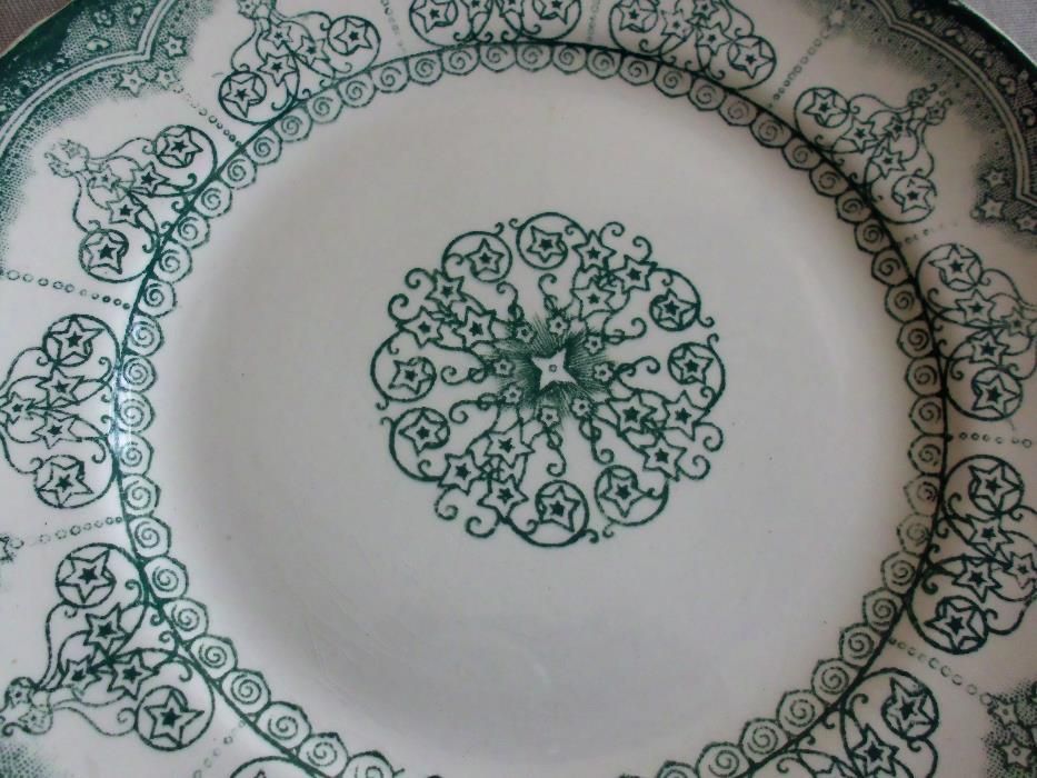 2 pratos Sacavém Gilman modelo Rio