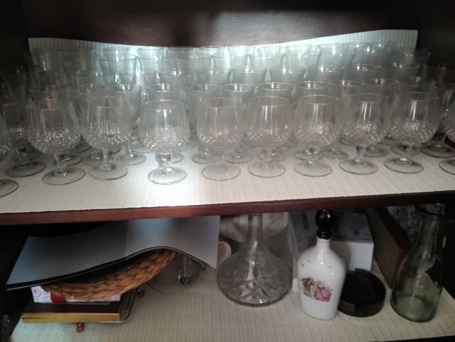 Conjunto 60 copos vidro (5 variantes: Vinhos, agua, wisky..)