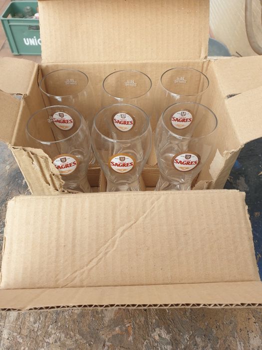 Caixa de copos sagres