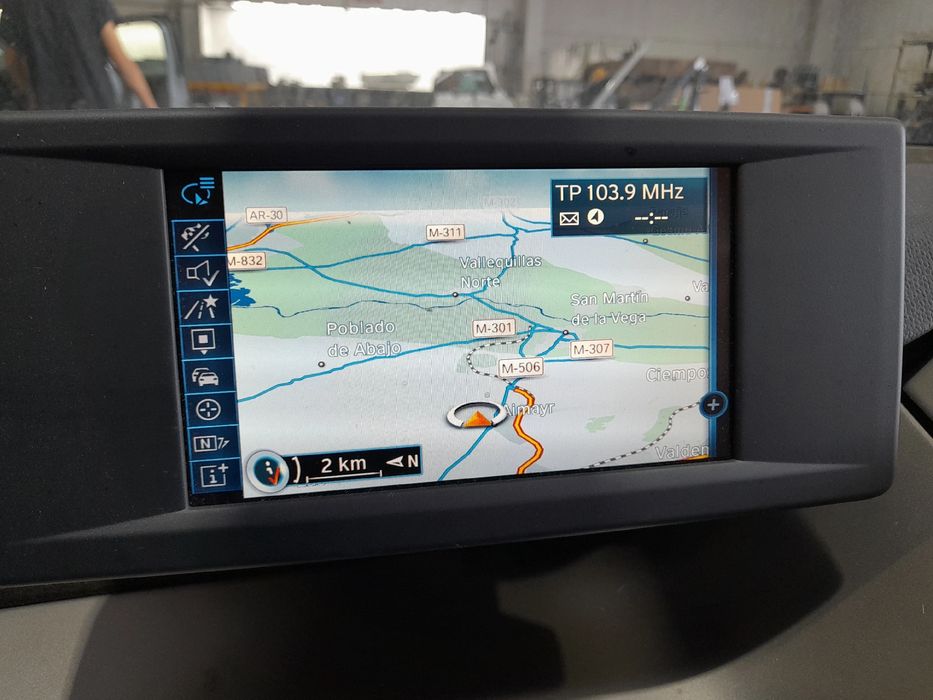 Display / ecrã de informações BMW i3 (I01)