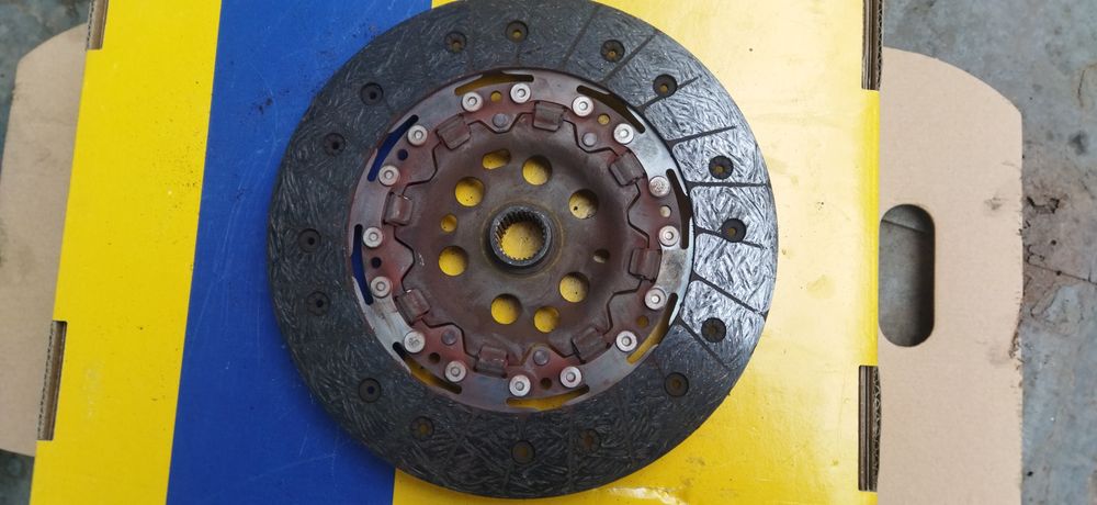 Сцепление Демпфер, маховик,вижимний Volkswagen Caddy(2008)Tdi 1,9