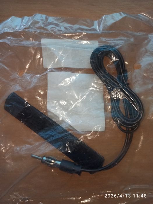 Радіо антена автомобільна.