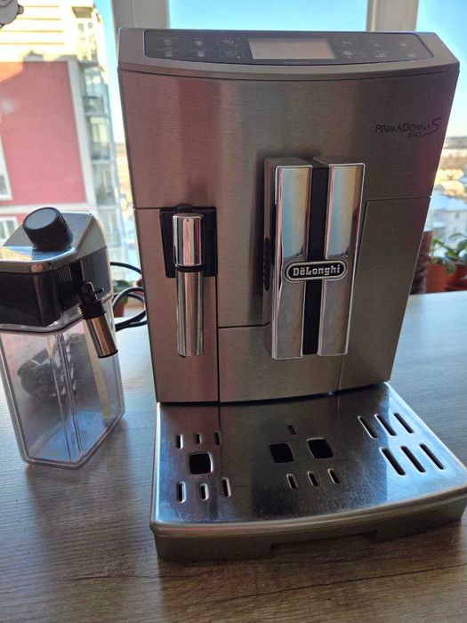 Кавомашина DELONGHI PrimaDonna