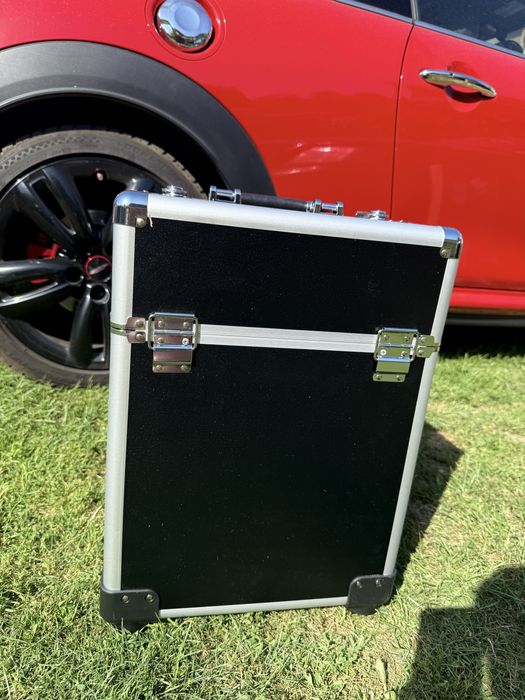 Kuferek kosmetyczny NoWY