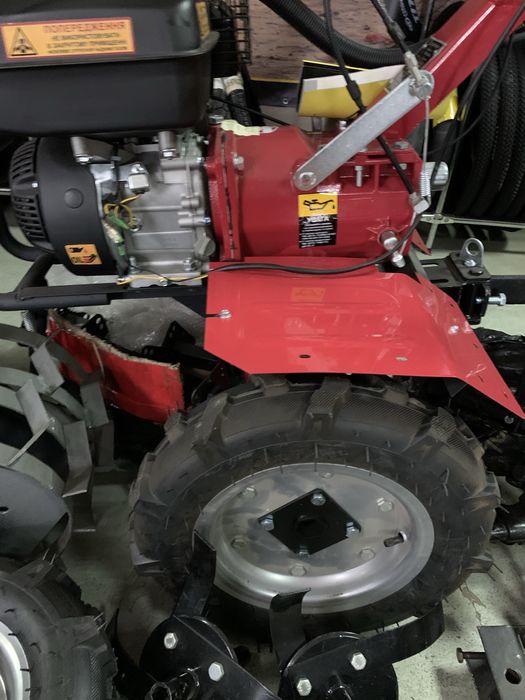 Мотоблок       мотоблок з навісним