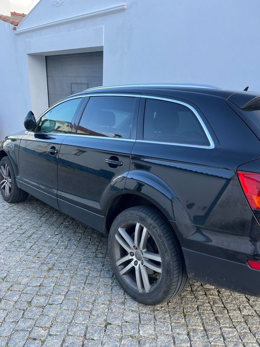 Audi Q7 em ótimo estado
