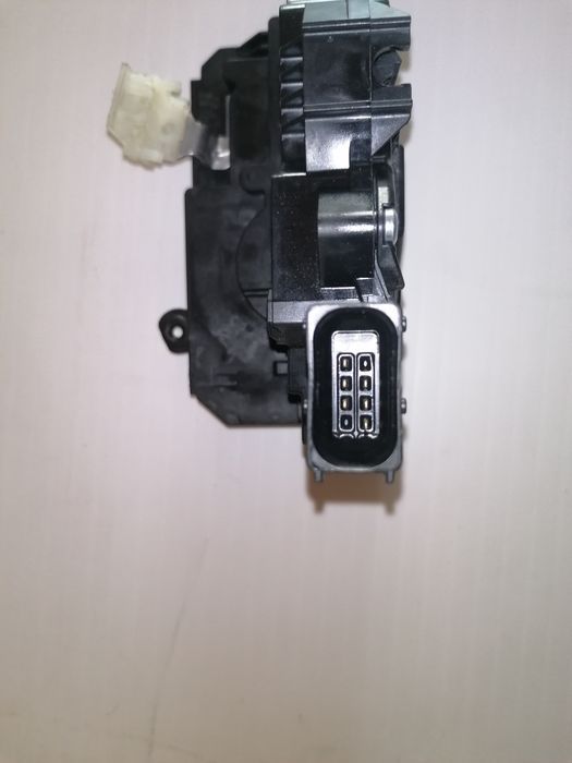 Opel Corsa E (X15) 2014/15/16/17/18/19/20/21/22 fechadura frente esg