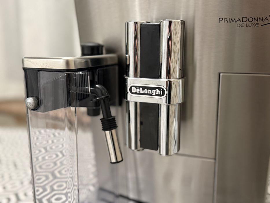 Кавоварка DeLonghi PrimaDonna S DeLuxe