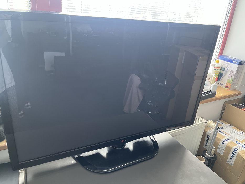 Telewizor LG 42”