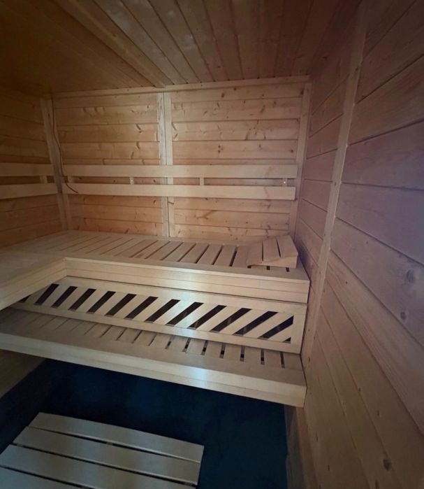 sauna  fińska drewniana kompletna dwu cztero osobowa