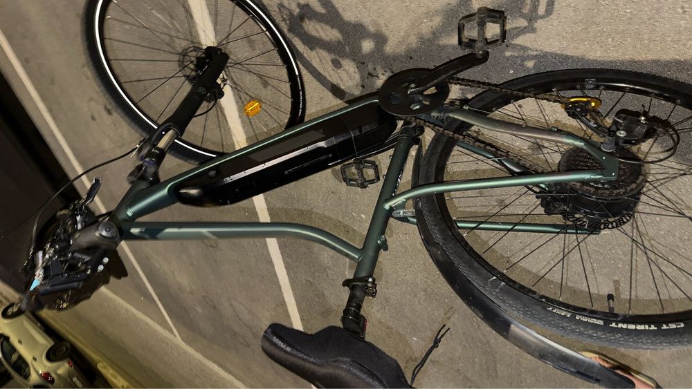 RIVERSIDE  500 E Eletric hybrid bike 8s 418 Wh green