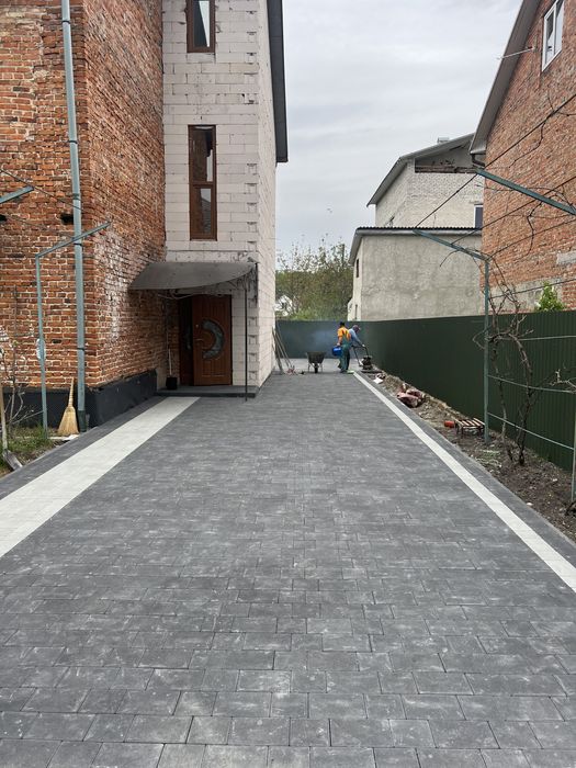 Укладання тротуарної плитки, бруківки недорого