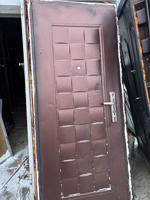 Дверь  стальная  входная металлическая дверь 2050 х 860 см