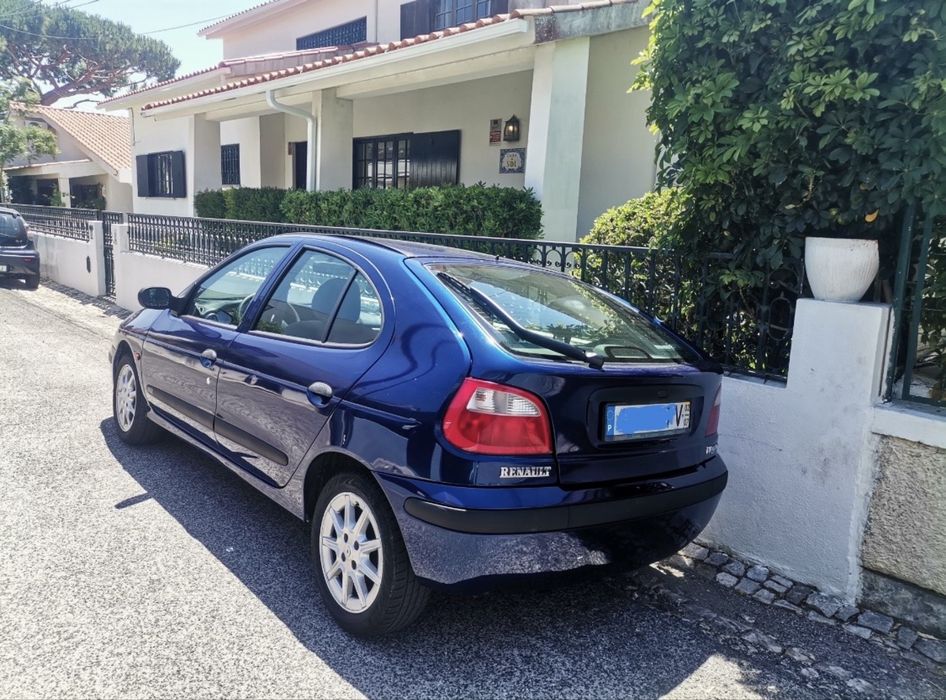 Renault Megane 1.4 - 02 Como Novo