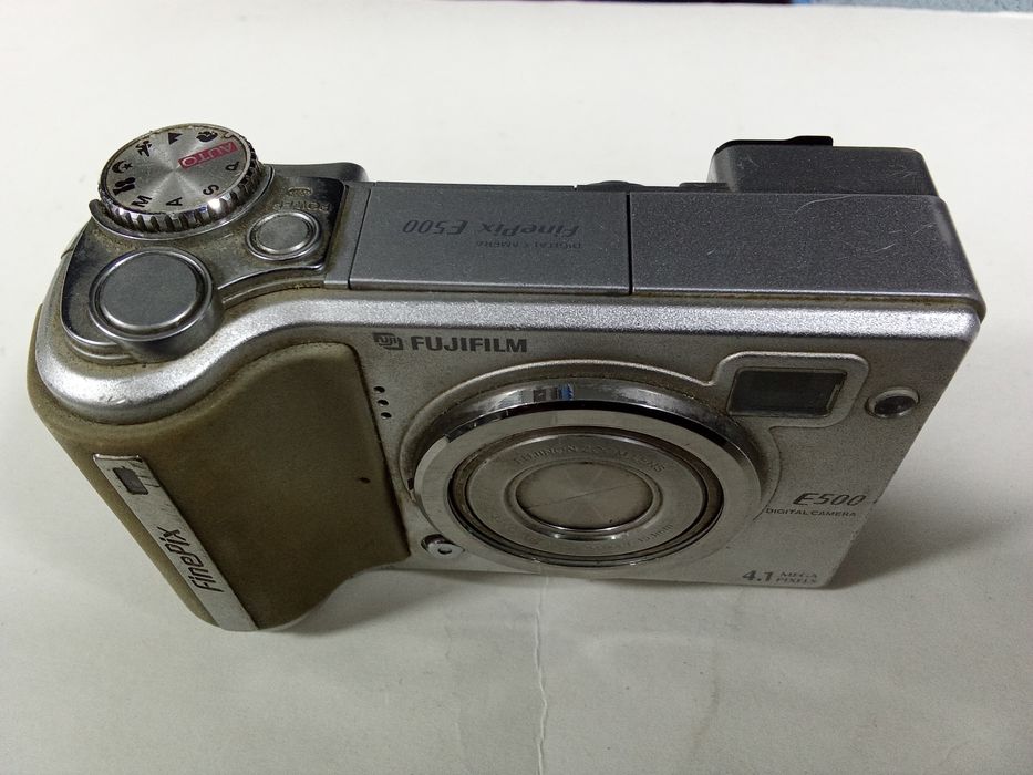 Фотоаппарат Fujifilm FinePix Е500