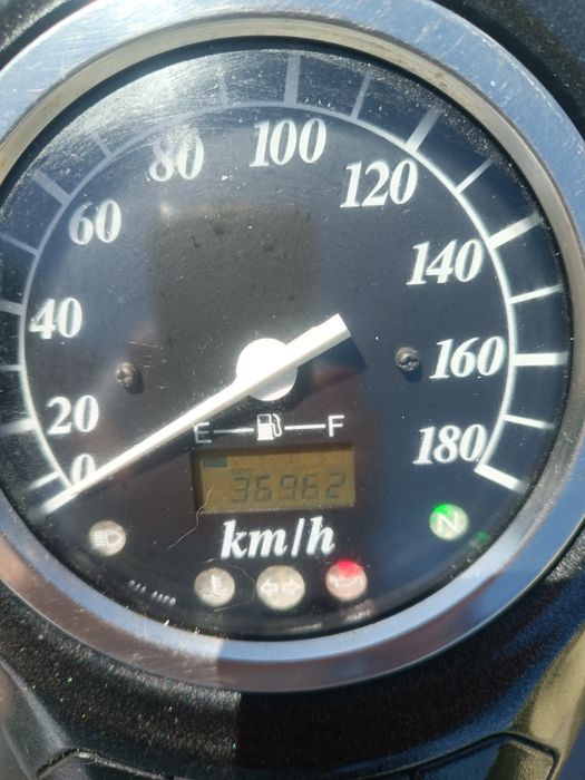 Suzuki intruder veluzia 800