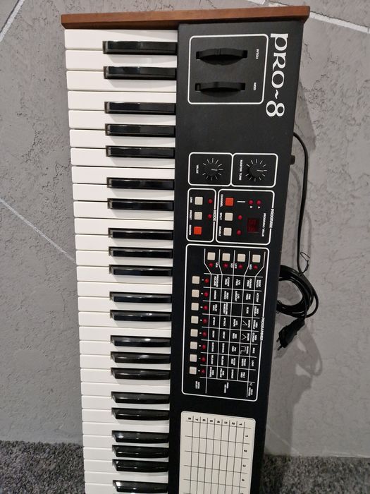 Sequential pro-8. Syntezator analogowy Piastów • OLX.pl