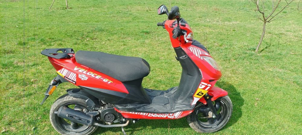 Продам скутер 600$ торг