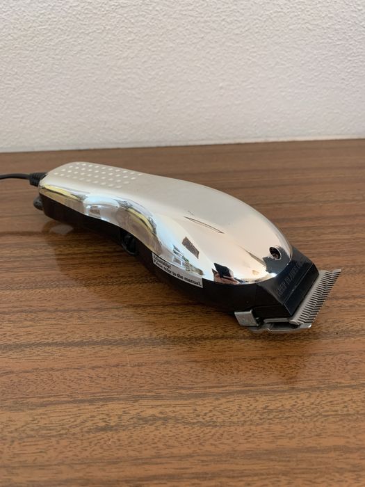 Máquina Cortar Cabelo S/Pentes