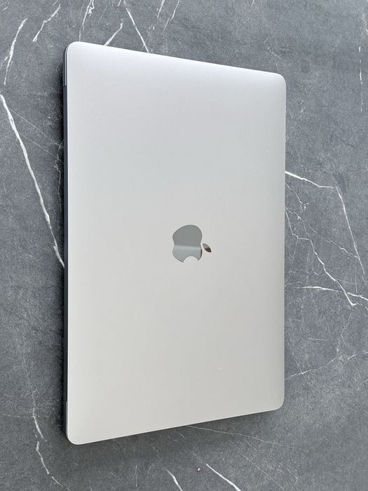 Apple macbook Pro M2 16GB