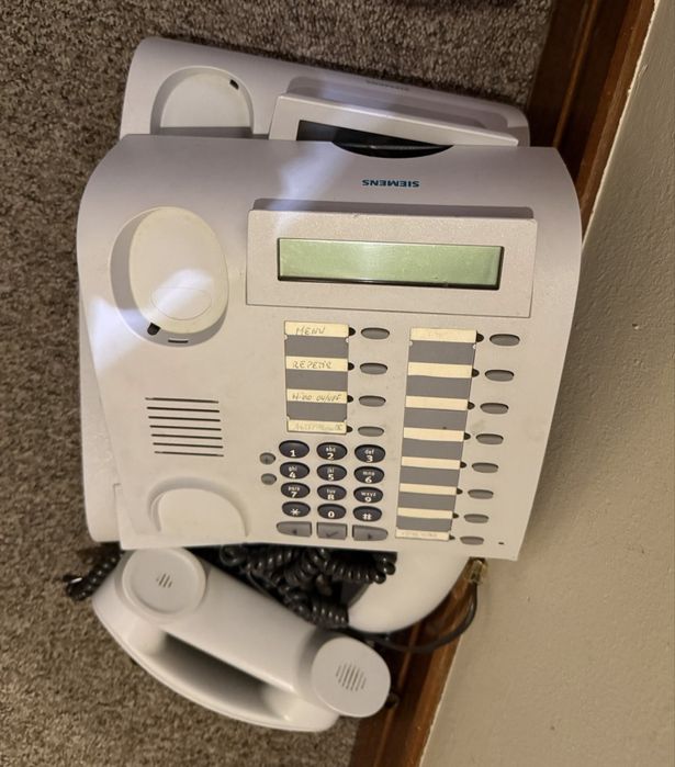 Telefones fixos Siemens (*4)