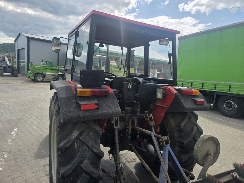 Ciągnik rolniczy Massey Ferguson 273 z Niemiec
