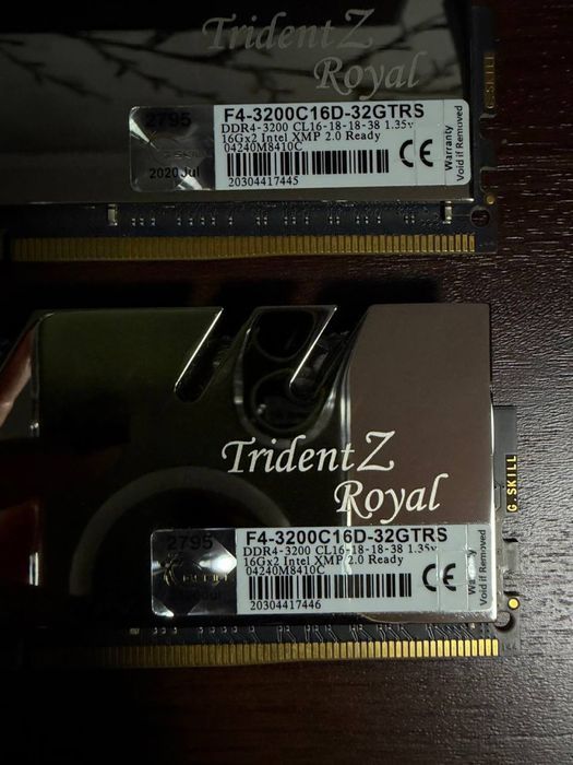 Оперативная память  G.Skill Trident Z Royal DDR4 32gb 3200МГц
