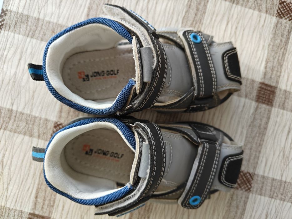 Сандалии,босоножки