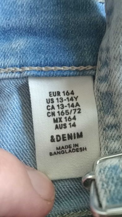 Ogrodniczki szorty z szelkami przetarcia 164 cm