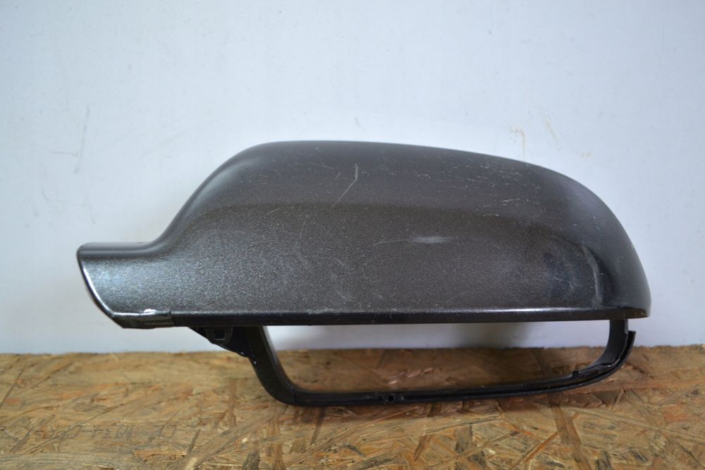 obudowa lusterka prawa audi a5 a4 b8 8t0857528d