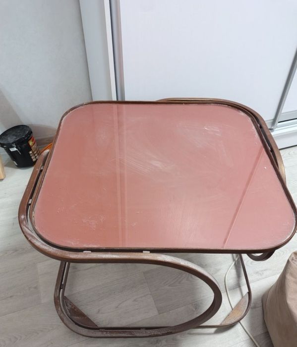 Журнальный столик стекло