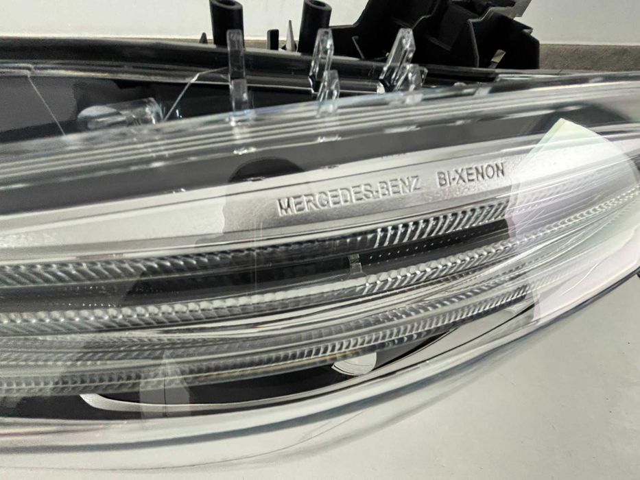 Farol Mercedes-Benz CLA W117 C/Iva Incl.