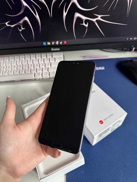 Телефон huawei p20 pro синій 6/128