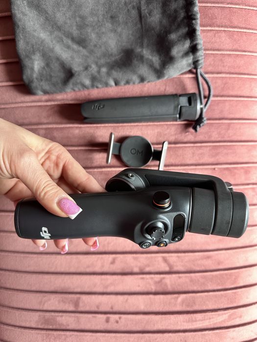 Dji osmo mobile 6 gimbal