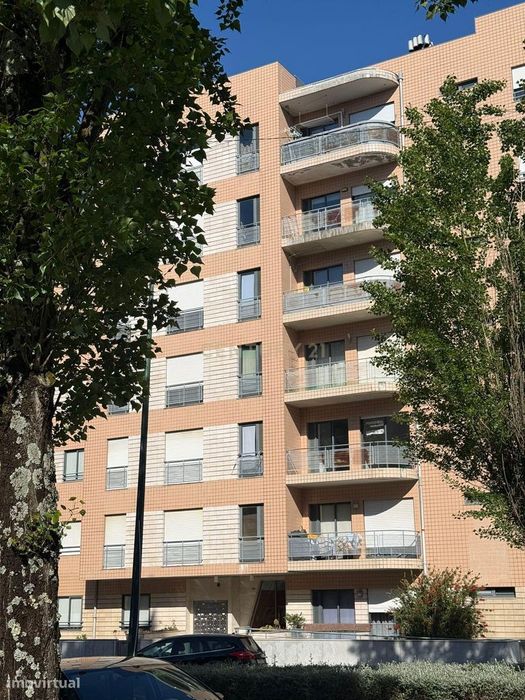 T2 em Valongo/Porto com 102 m2  de 2001 com Lareira, lugar de garagem — Valongo, Porto