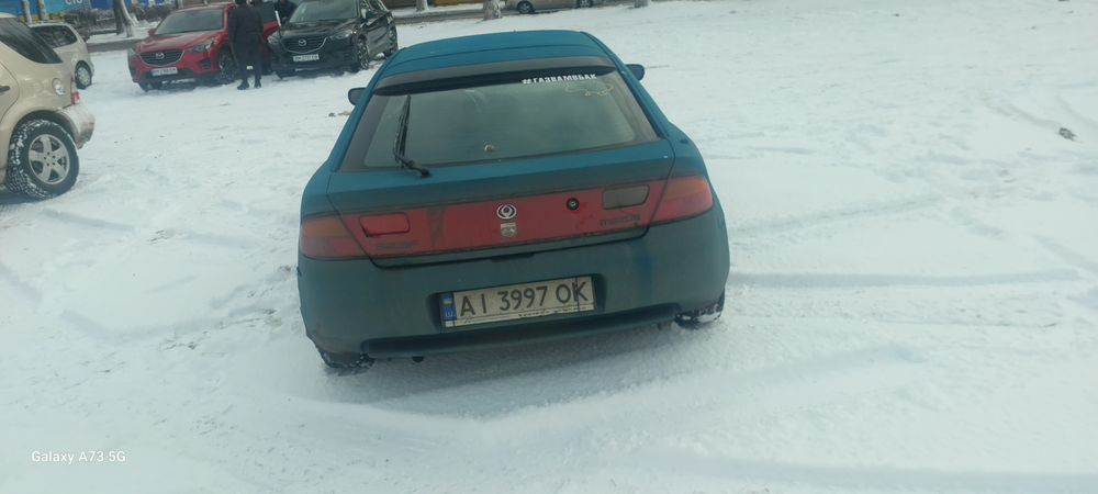 Мазда 323ф 1.5л продам.