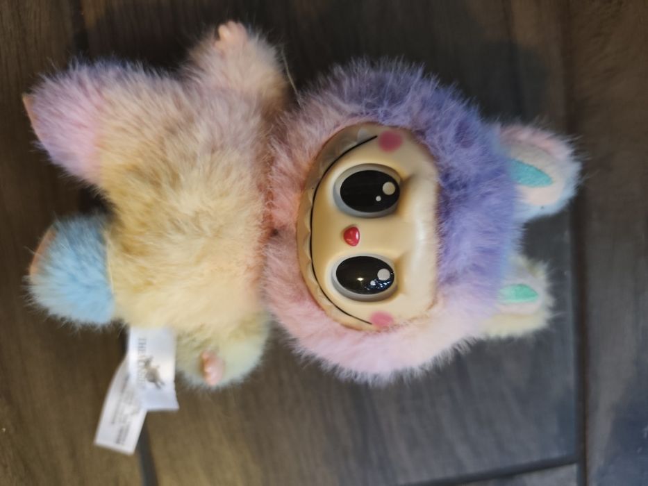 2 szt Labubu z ubrankami