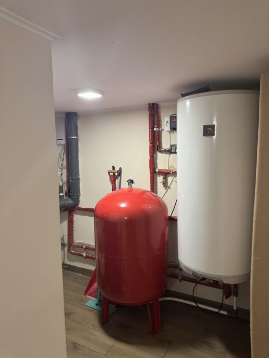 Продаж танхауса у с. Ходосівка, з ремонтом, меблями та технікою