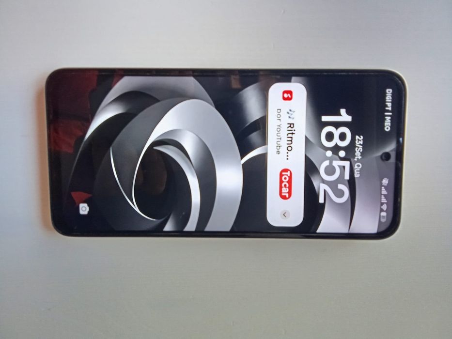 Vendo redmi A5 A5 Pro 5G, 8 GB RAM + 256 GB, em excelente estado, praticamente novo.