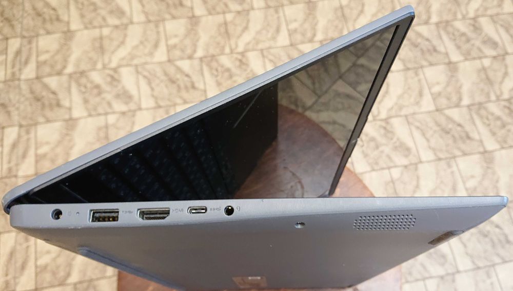 Lenovo /15,6" FHD IPS/i5-1135g7/SSD 512 Gb/Intel Iris/12Gb DDR4/бат.5ч