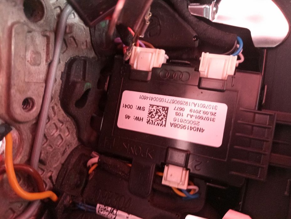 Кермо Audi E Tron  розборка шрот запчастини 4KE419091A 4KE419091A  Ауді ауди Е Трон Руль