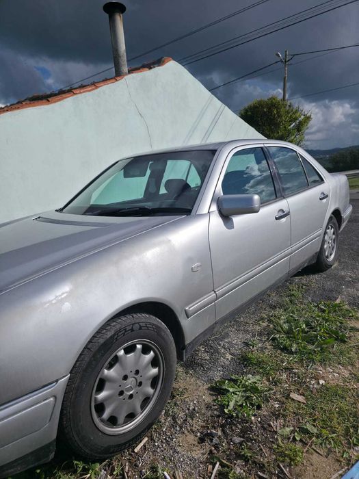 Mercedes E220 w210
