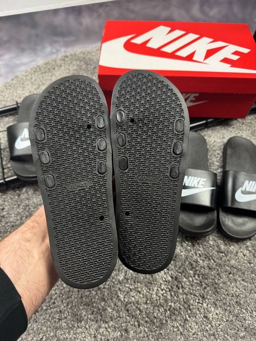 Шлепки Nike Victori logo swoosh шльопки лапті тапочки найк 40-45