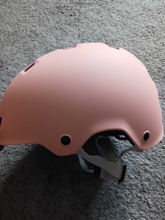 Decathlon kask ochronny na głowę XS